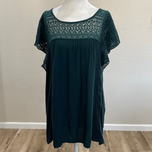 Knox Rose Tops - EUC KNOX ROSE TOP